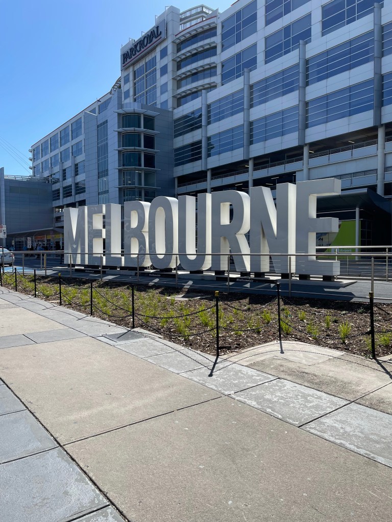 Luxury Vans Melbourne Airport Transport