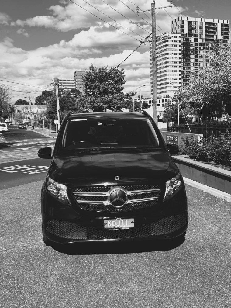 Flemington racecourse chauffeur hire for group transfers