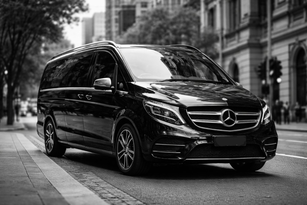 chauffeur can hire melbourne cbd